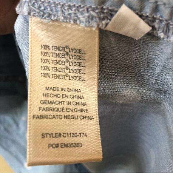 Cloth and Stone Top - Picture 4 of 4